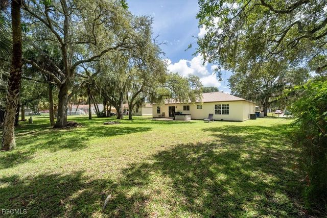 4013 Albany RD, Labelle, FL 33935