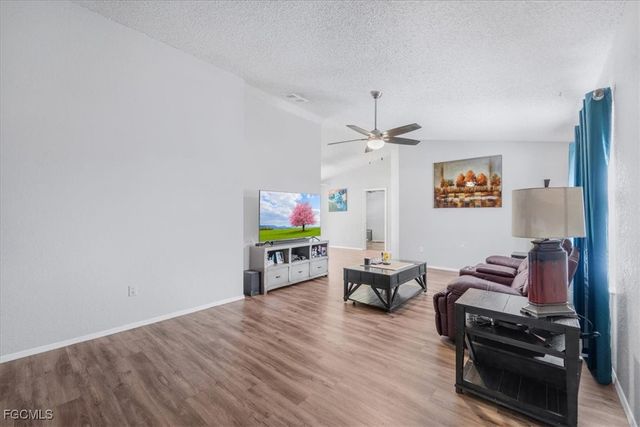 4013 Albany RD, Labelle, FL 33935