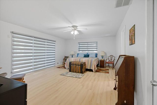 1911 33rd Street, Lubbock, TX 79411