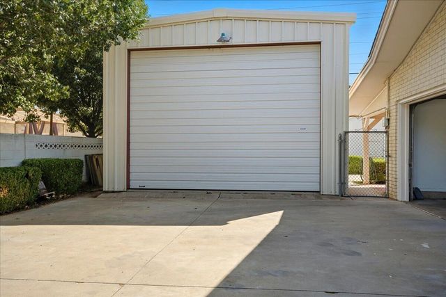 1911 33rd Street, Lubbock, TX 79411