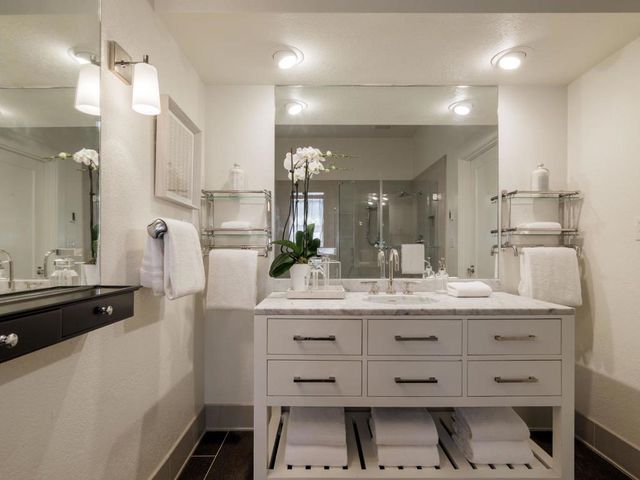 730 Mora Drive, Los Altos, CA 94024