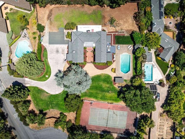 730 Mora Drive, Los Altos, CA 94024