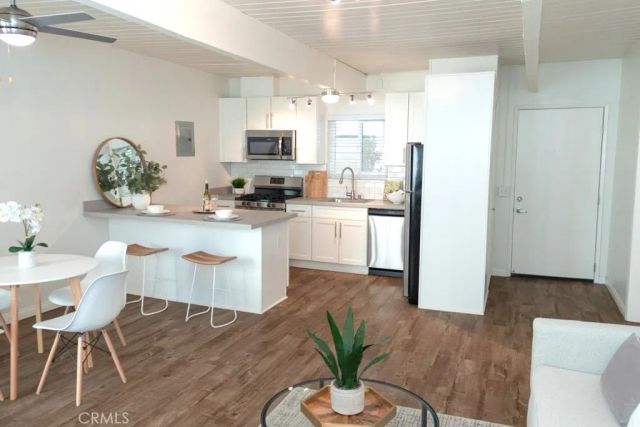 120 Roosevelt 17, Pasadena, CA 91107