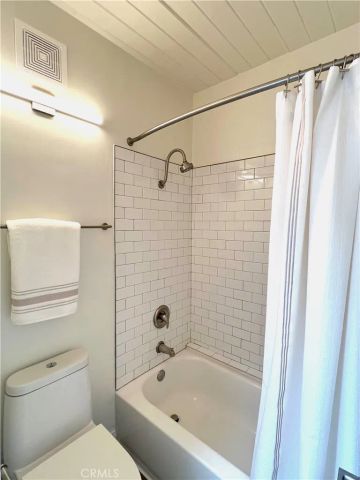 120 Roosevelt 17, Pasadena, CA 91107