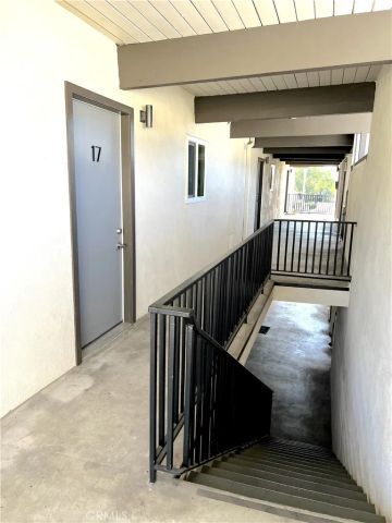 120 Roosevelt 17, Pasadena, CA 91107