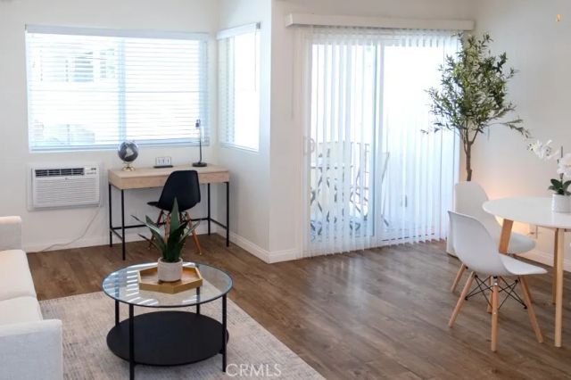120 Roosevelt 17, Pasadena, CA 91107