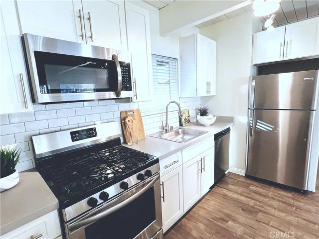 120 Roosevelt 17, Pasadena, CA 91107