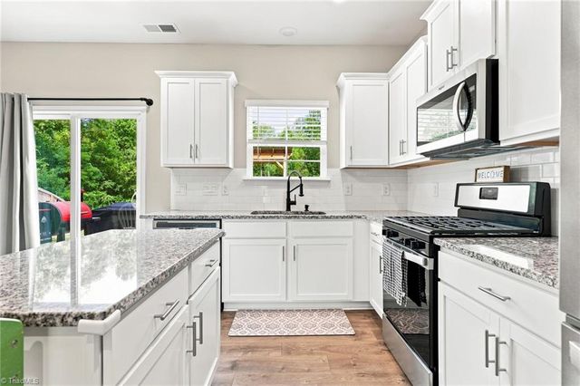6826 Bellawood Drive, Trinity, NC 27370