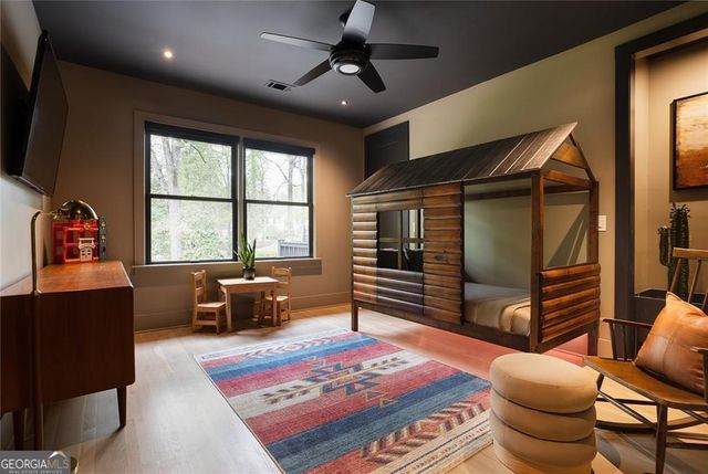 737 W Conway Drive NW, Atlanta, GA 30327