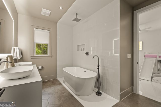 737 W Conway Drive NW, Atlanta, GA 30327