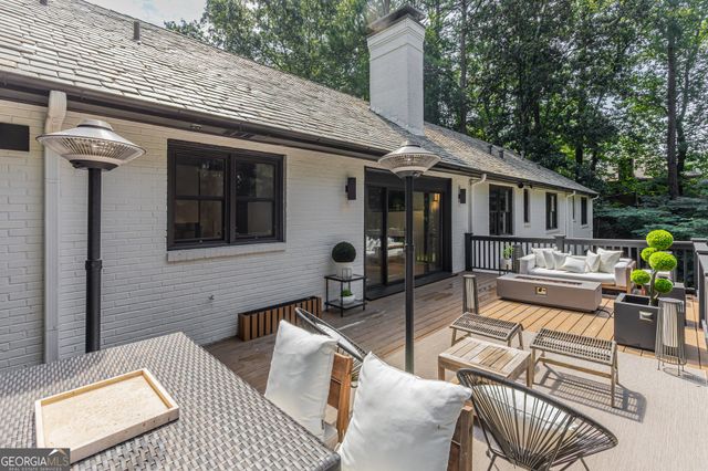 737 W Conway Drive NW, Atlanta, GA 30327