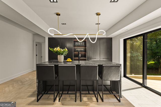 737 W Conway Drive NW, Atlanta, GA 30327