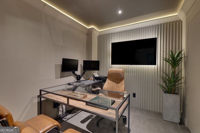 737 W Conway Drive NW, Atlanta, GA 30327