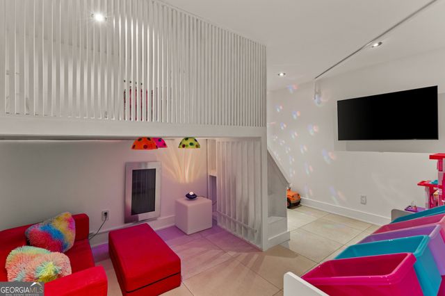 737 W Conway Drive NW, Atlanta, GA 30327