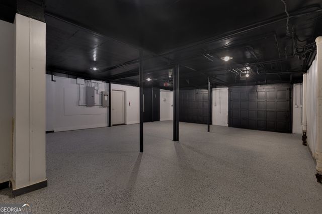 737 W Conway Drive NW, Atlanta, GA 30327