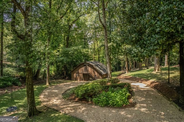 737 W Conway Drive NW, Atlanta, GA 30327