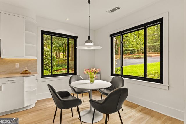 737 W Conway Drive NW, Atlanta, GA 30327