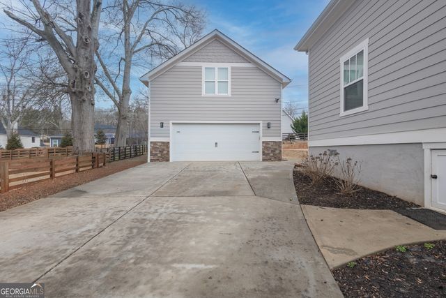 27 E Hill street, Newnan, GA 30263