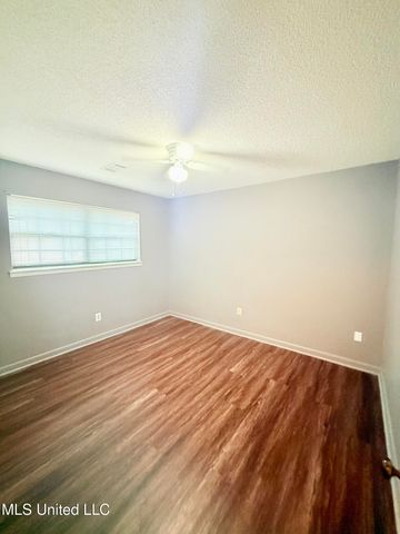 649 Old Hickory Road, Grenada, MS 38901