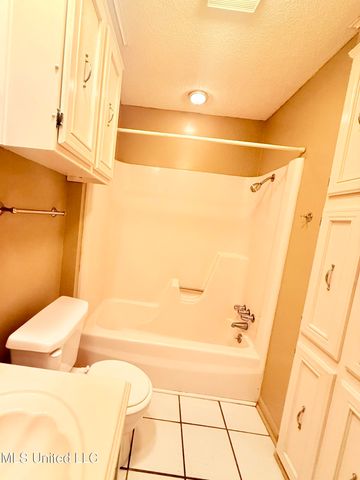 649 Old Hickory Road, Grenada, MS 38901