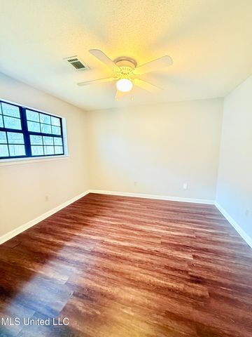 649 Old Hickory Road, Grenada, MS 38901