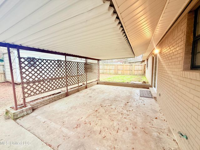 649 Old Hickory Road, Grenada, MS 38901