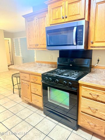 649 Old Hickory Road, Grenada, MS 38901