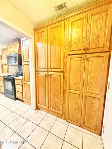 649 Old Hickory Road, Grenada, MS 38901