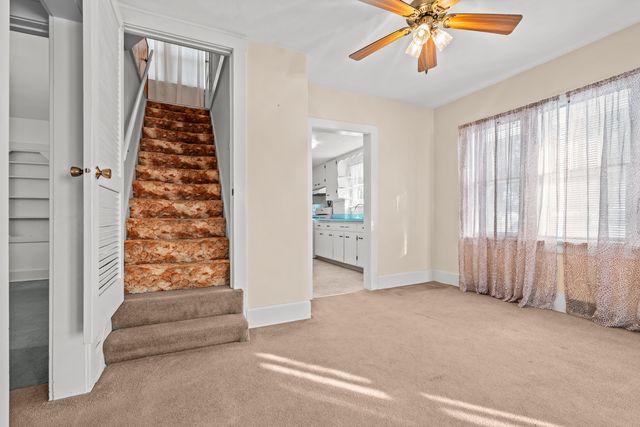 3203 MONTROSE Avenue, Rockford, IL 61101