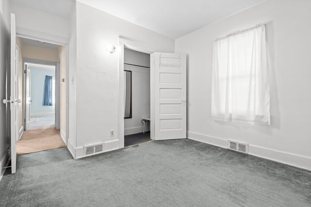 3203 MONTROSE Avenue, Rockford, IL 61101