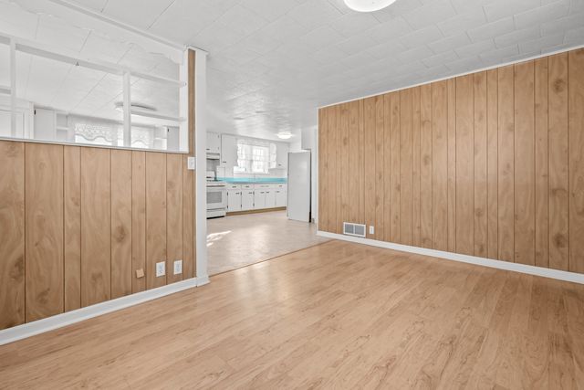 3203 MONTROSE Avenue, Rockford, IL 61101