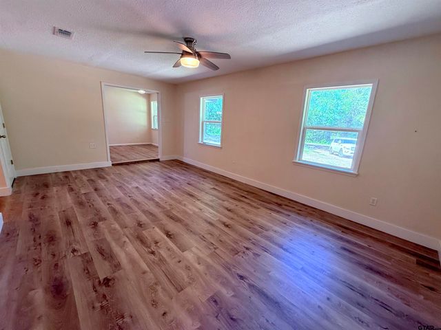 45 CR 1197, Yantis, TX 75497