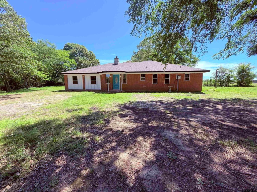 45 CR 1197, Yantis, TX 75497