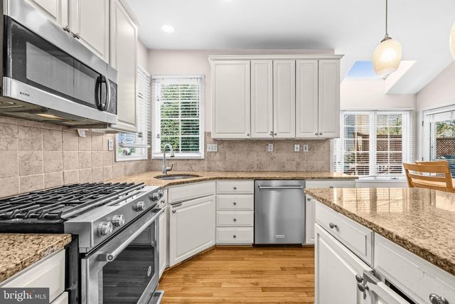 3718 BROADRUN DR, Fairfax, VA 22033