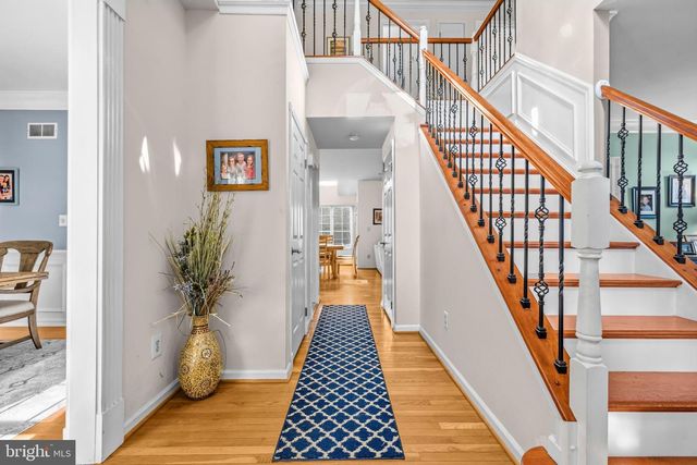 3718 BROADRUN DR, Fairfax, VA 22033