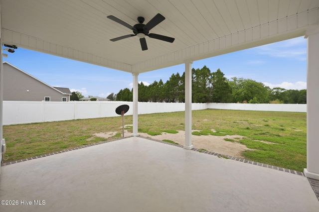 300 Shortleaf Drive, Grimesland, NC 27837