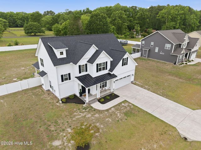 300 Shortleaf Drive, Grimesland, NC 27837