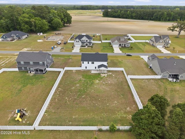 300 Shortleaf Drive, Grimesland, NC 27837