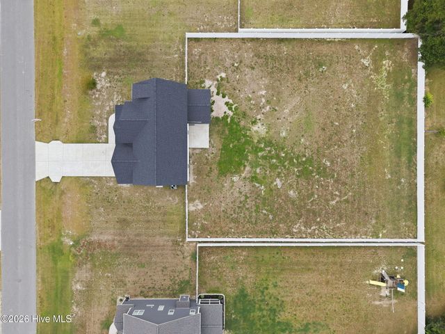 300 Shortleaf Drive, Grimesland, NC 27837