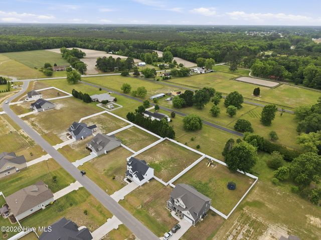 300 Shortleaf Drive, Grimesland, NC 27837