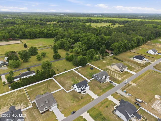 300 Shortleaf Drive, Grimesland, NC 27837