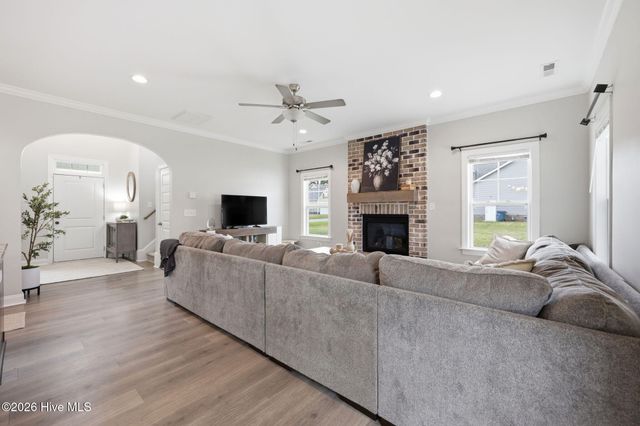 300 Shortleaf Drive, Grimesland, NC 27837