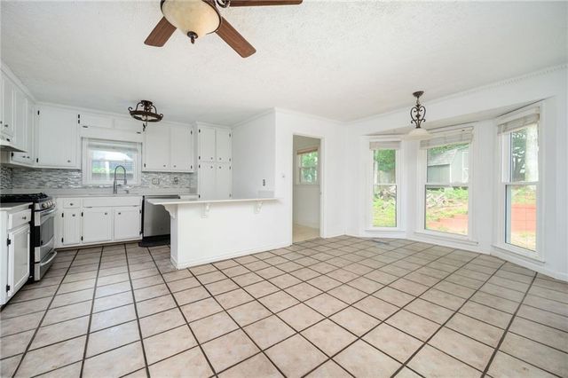 4824 Chelsea NW Way, Acworth, GA 30102