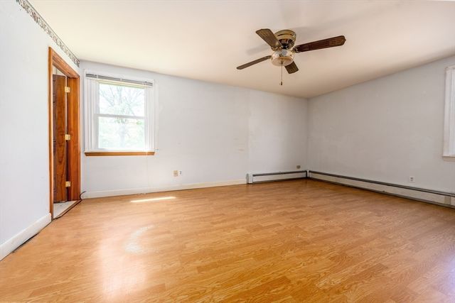 29 Carl Landi Cir, Falmouth, MA 02536