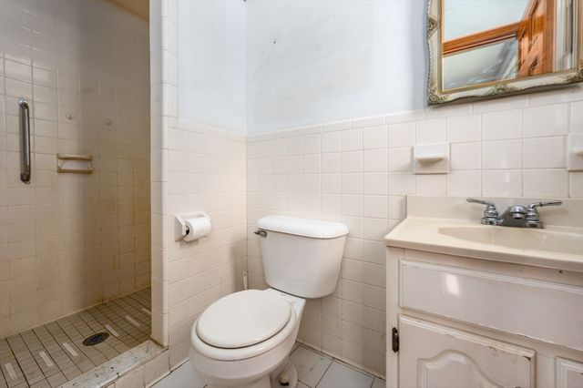 29 Carl Landi Cir, Falmouth, MA 02536