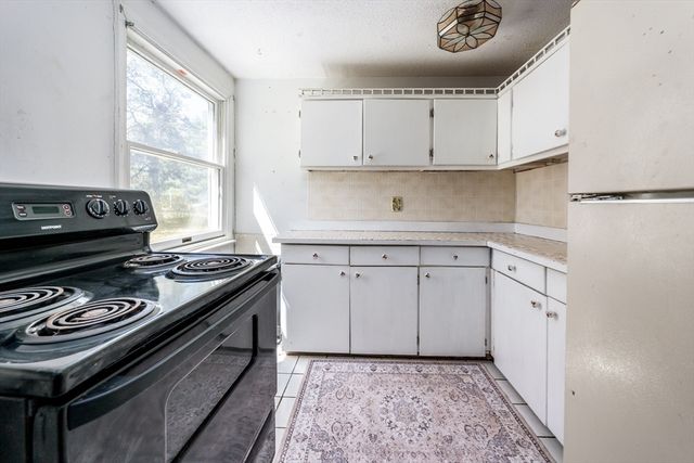 29 Carl Landi Cir, Falmouth, MA 02536