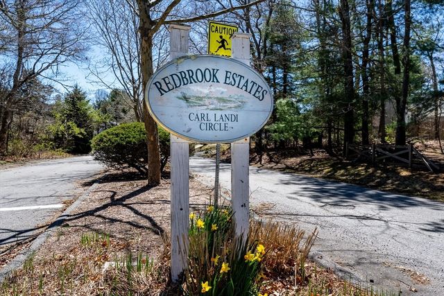 29 Carl Landi Cir, Falmouth, MA 02536