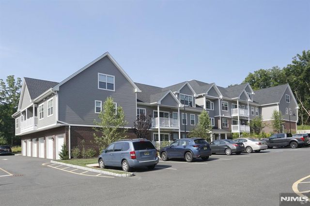 2-48 Grove Avenue 4, Cedar Grove, NJ 07009