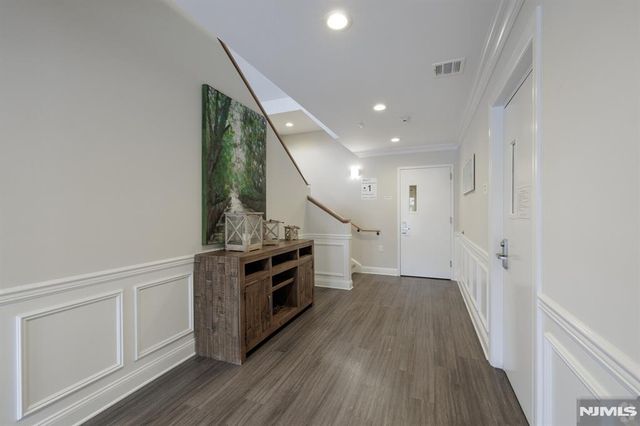 2-48 Grove Avenue 4, Cedar Grove, NJ 07009