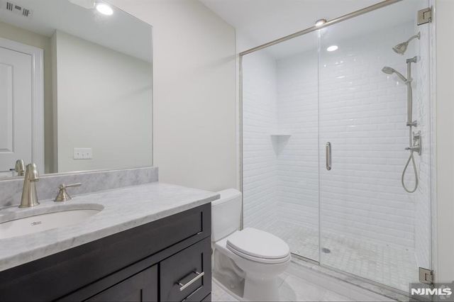 2-48 Grove Avenue 4, Cedar Grove, NJ 07009
